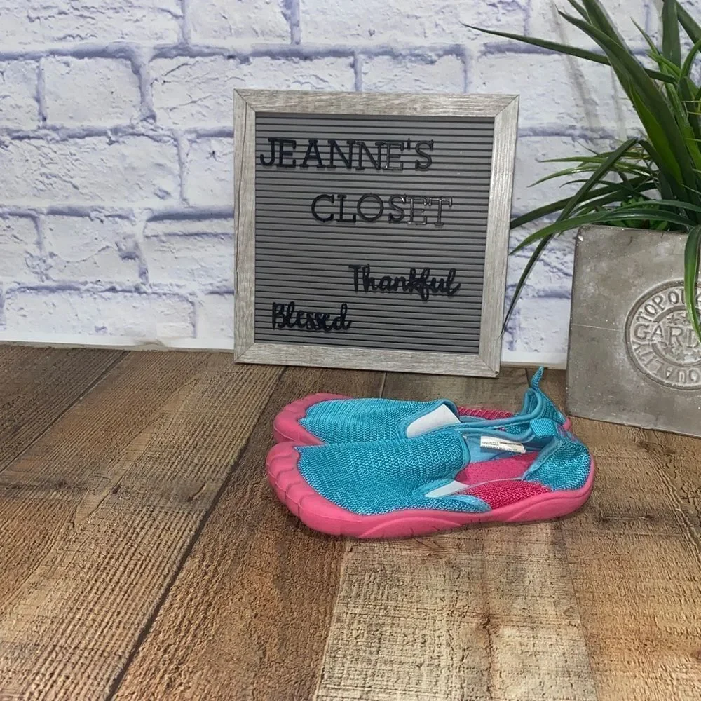 💜 Newtz Girls' Youth Water Shoes Size 13/1